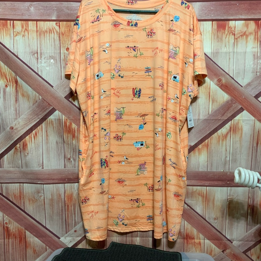 Cute Beach scene Cover up/ Night Shirt, w/pockets Nwt sz 2x-3x. Soft. long